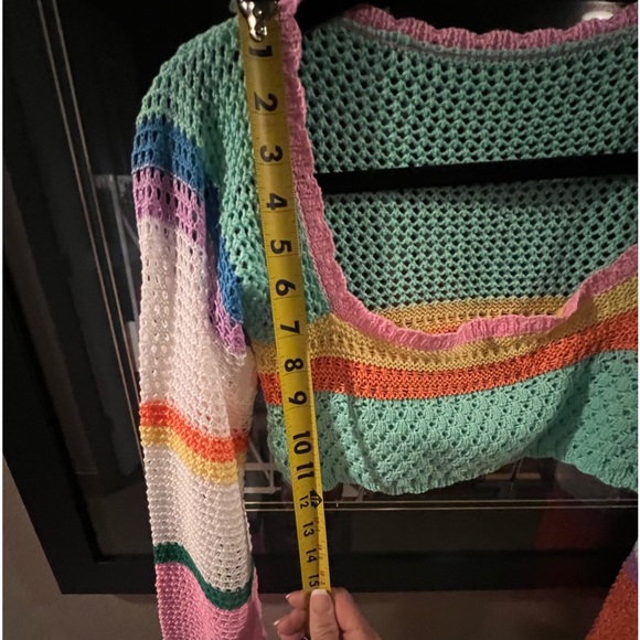 Sheila Simone Crochet Cropped Sweater - Picture 13 of 13